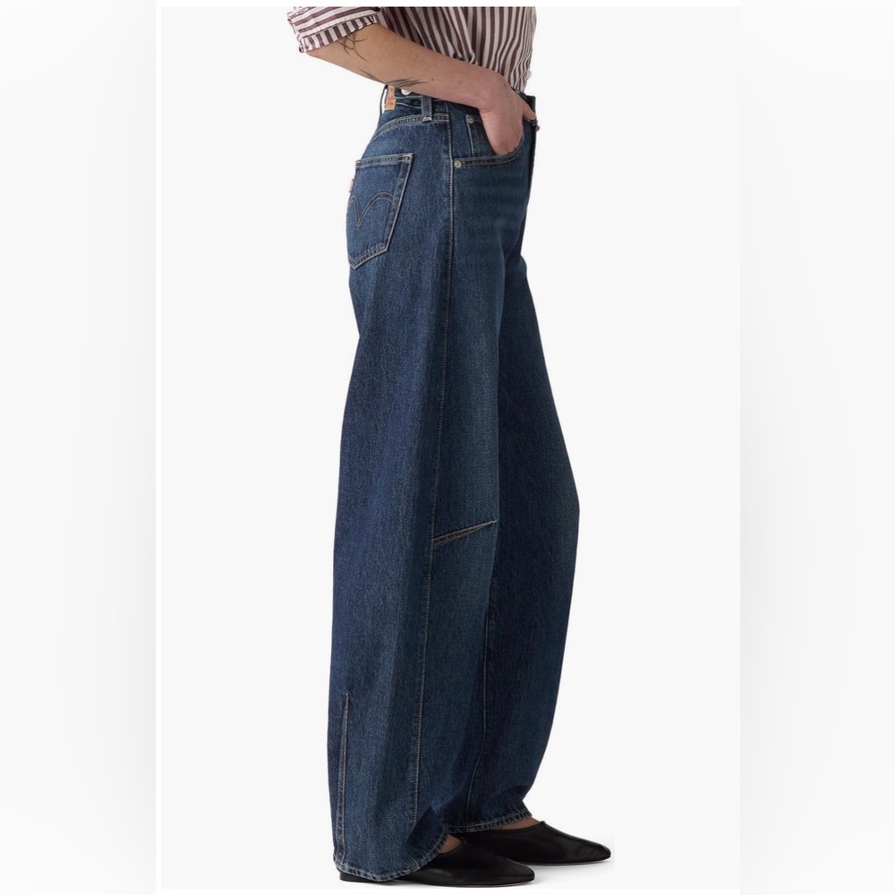 Levi’s Cinch Barrel High Waist Barrel Jeans